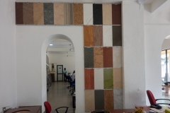 D72_6284-08-11-18-Showroom